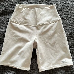 ALO short Size XS